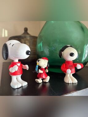 Snoopy. Joe Cool vintage miniature figurines. Set of 3. Collectible
